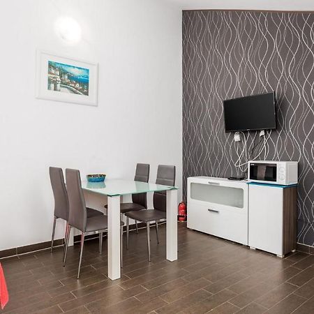 Rona Apartments Zlatko Šimuni Extérieur photo