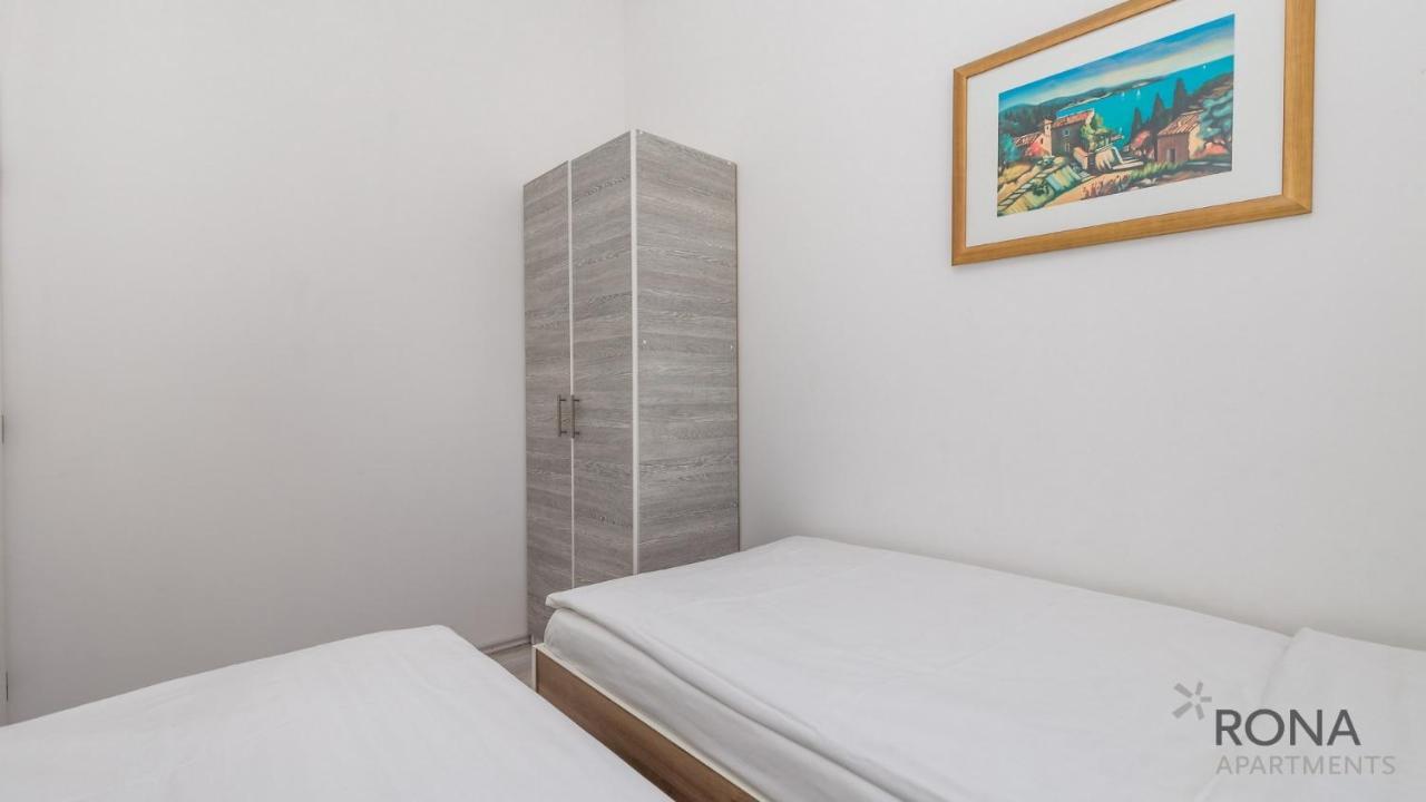 Rona Apartments Zlatko Šimuni Extérieur photo