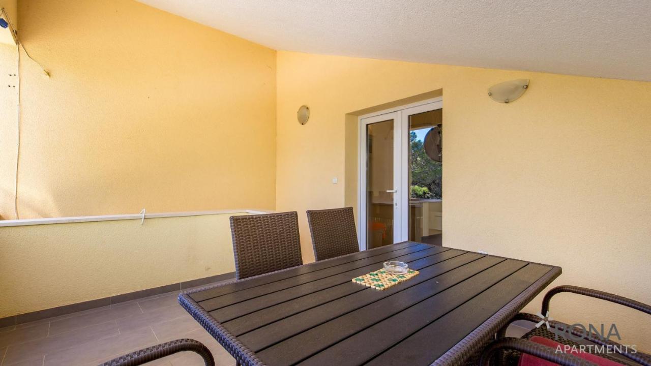 Rona Apartments Zlatko Šimuni Extérieur photo