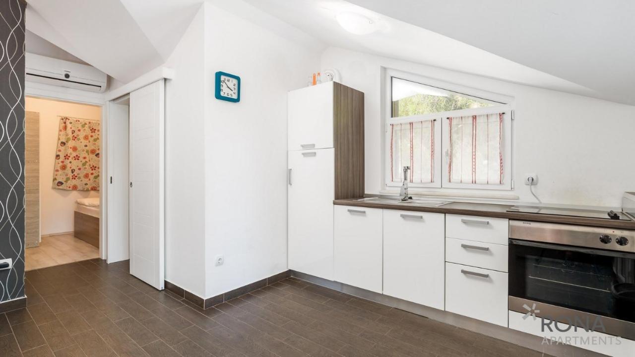 Rona Apartments Zlatko Šimuni Extérieur photo