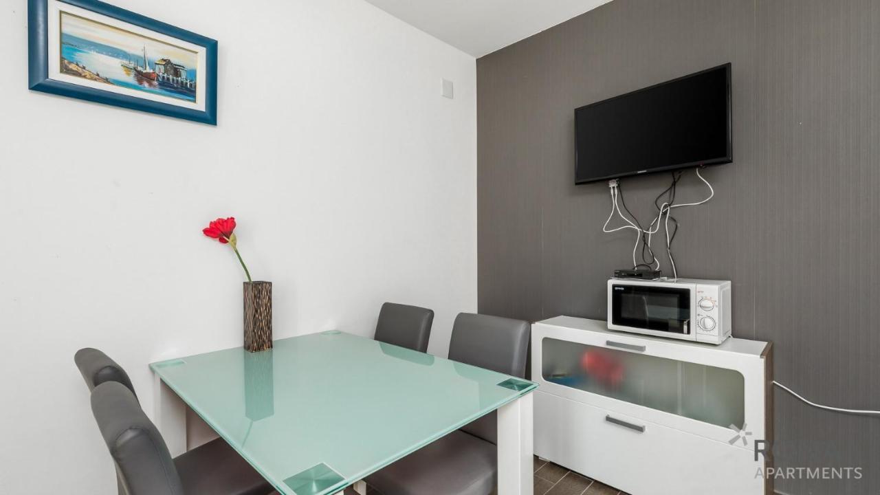 Rona Apartments Zlatko Šimuni Extérieur photo
