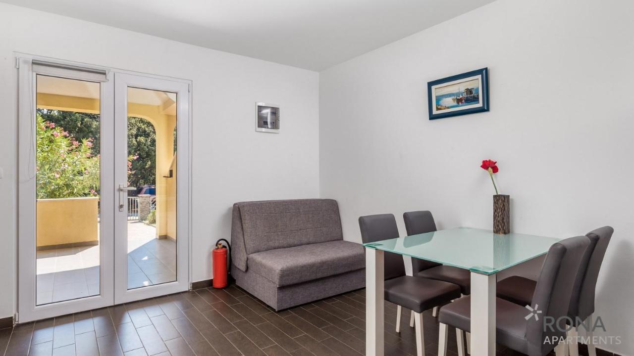 Rona Apartments Zlatko Šimuni Extérieur photo